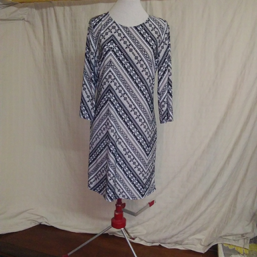 Tecara Medium Dress